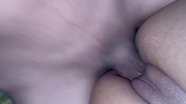 นัดน้องในกลุ่มมาเย็ดสดแตกในครั้งแรกหีแน่นครางเสียวมาก first Time Creampie