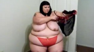 SSBBW Strips Naked