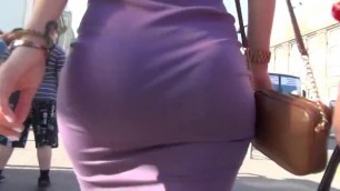 Beautiful Bubble Butt - 3 ( Candid )
