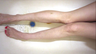 Sexy Legs in the Bath, Dildo Fucks Hairy Pussy, Cum