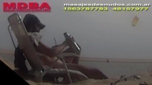 URUGUAYO PORONGUDO TOMANDO MATE
