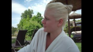 BlondeHexe Exklusiv - Public Fick in Der Sauna Mit Facial