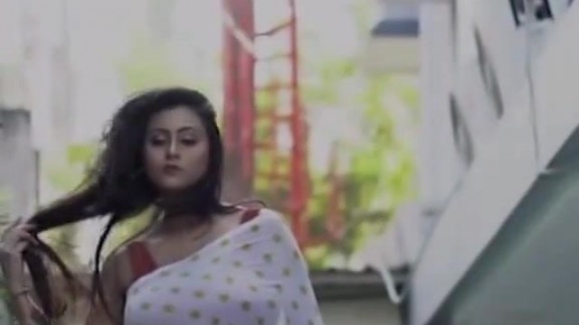 Hot sexy housewife