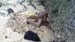 Negao  flagrado transando na praia