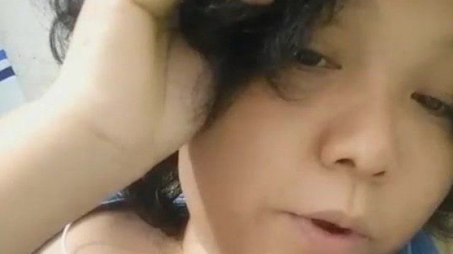 Bengali aunty playing with herself live 2