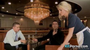 Seduced a maid with beautifull breasts and fucked together
