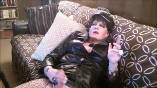 Smoking 2 Vogue Menthols at once.