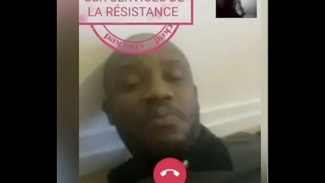 Akele Billy le patriote se masturbe sur facebook