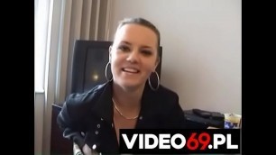 Polskie porno - Na castingu Basie&nacute;ka wyczynia cude&nacute;ka