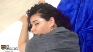 Entro a La Casa y Encuentro a Mi Hermanastra Bien Cachonda - Parte 2 - Porno En Español