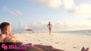 GIRLSRIMMING - Beachside Rimming Romance with Petite Amanda Clarke