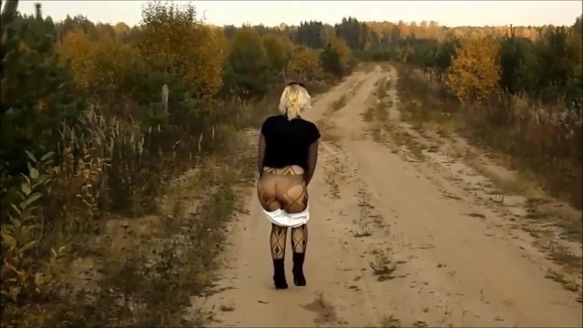 Girl Piss in Forest Road