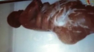 SE MASTURBE REGARDANT DU PORNO DE FAT BBW